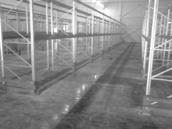 Смонтированы фронтальные паллетные стеллажи на холодном складе Клиента компании СкладВоркс